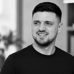 Elijah, Senior Full-Stack Engineer